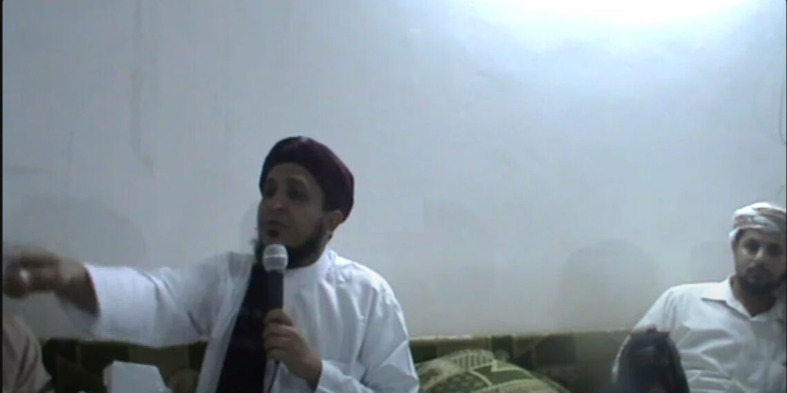 الشيخ الحبيب سالم الجنيدي يتحدث لمريديه